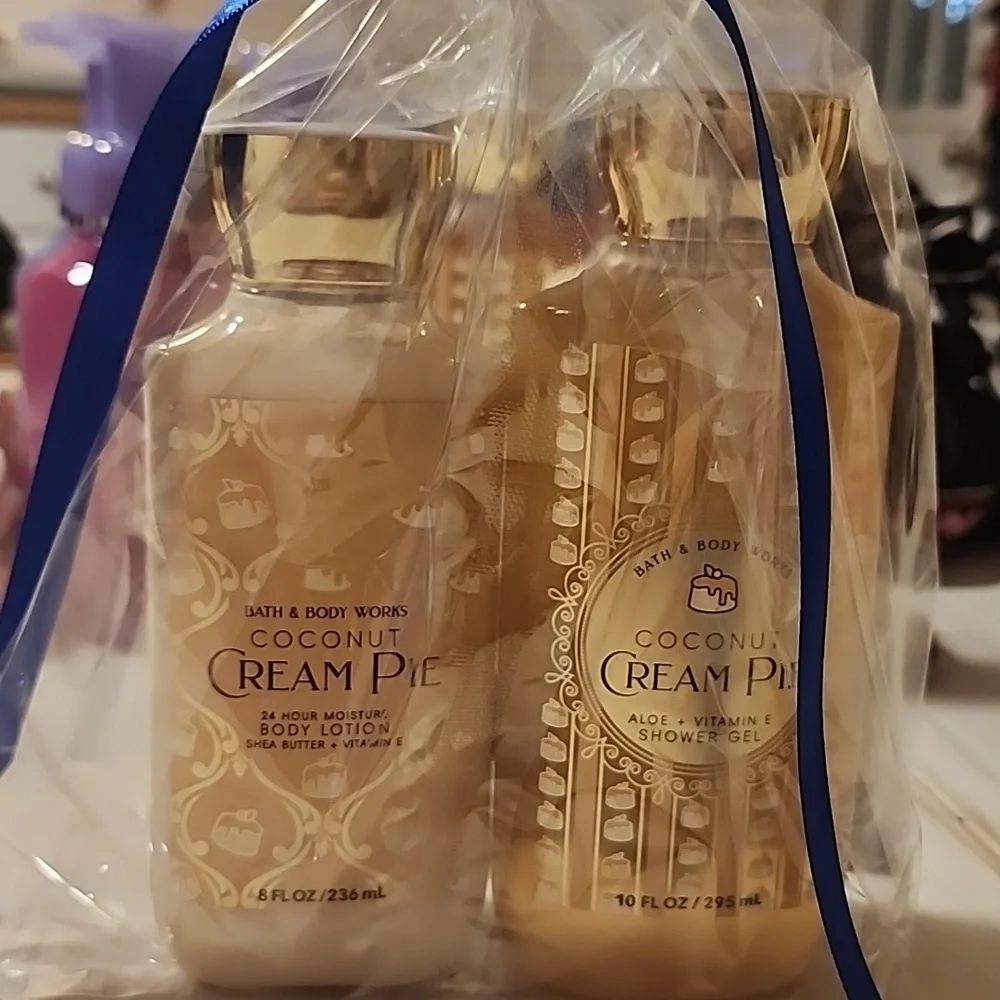 Bath & Body Works Bath And Body Works Coconut Cream Pie Set *NEW SEALED* - Picture 1 of 1